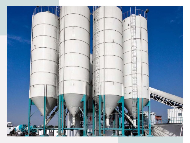 Строительство цементных силосов в Нягани